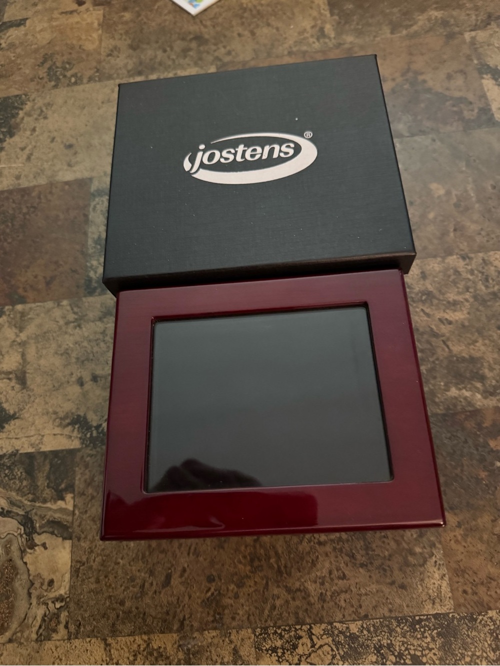 JOSTENS LIGHTED CHAMPIONSHIP RING jewelry BOX Burgundy Cherry wood
